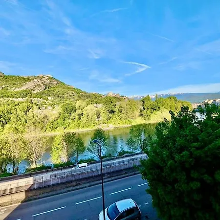 Apartamento Centré, Calme&tout Equipé Avec Parking Privé
